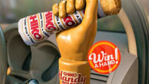 Cummins&Partners revives Chiko Roll with a mind blowing jingle and a comedy hand